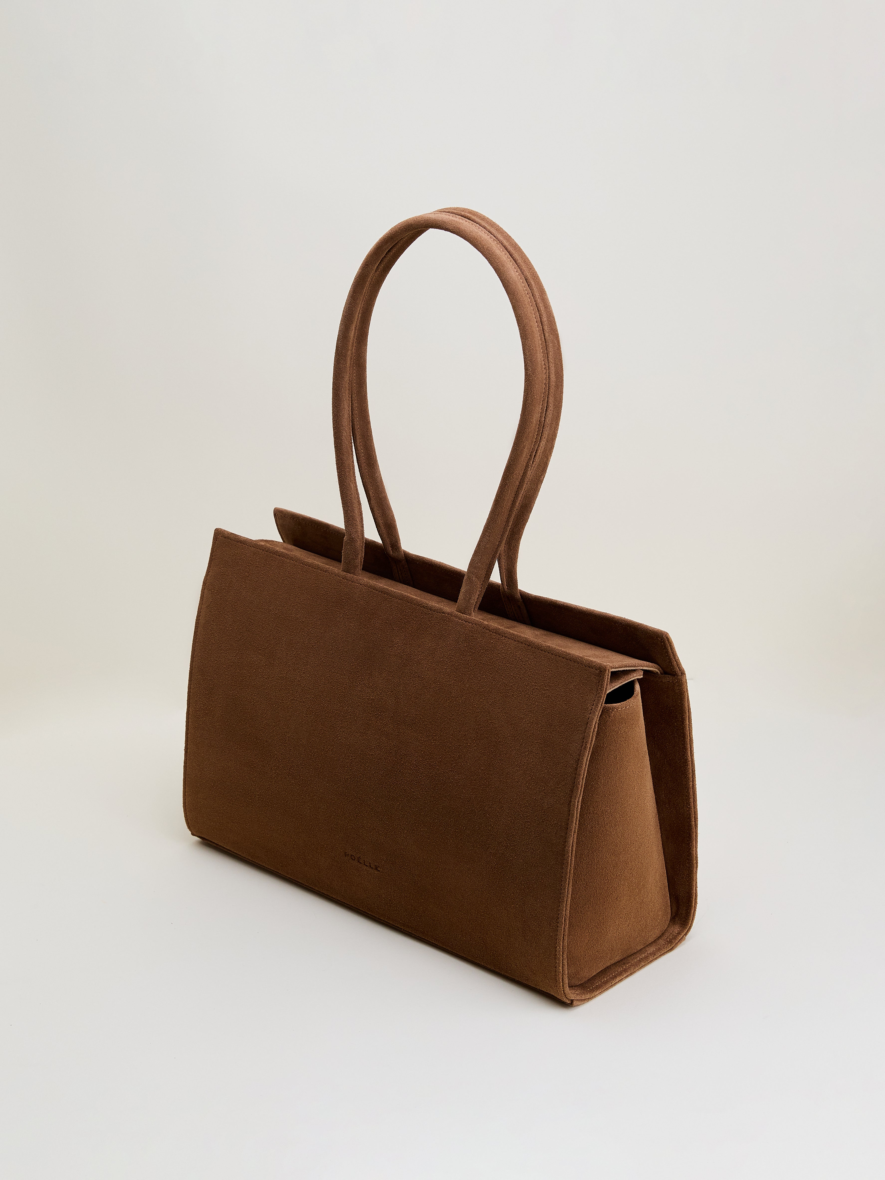 Medium Carolyn Tote Bag in Caramel