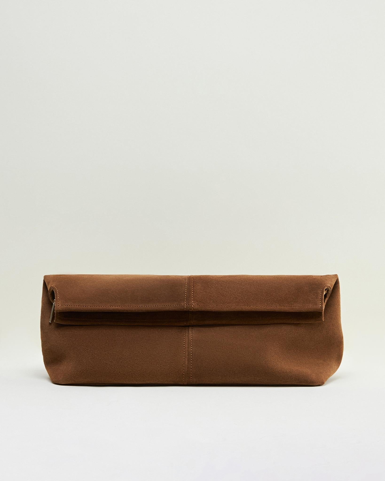 Elza Clutch in Caramel